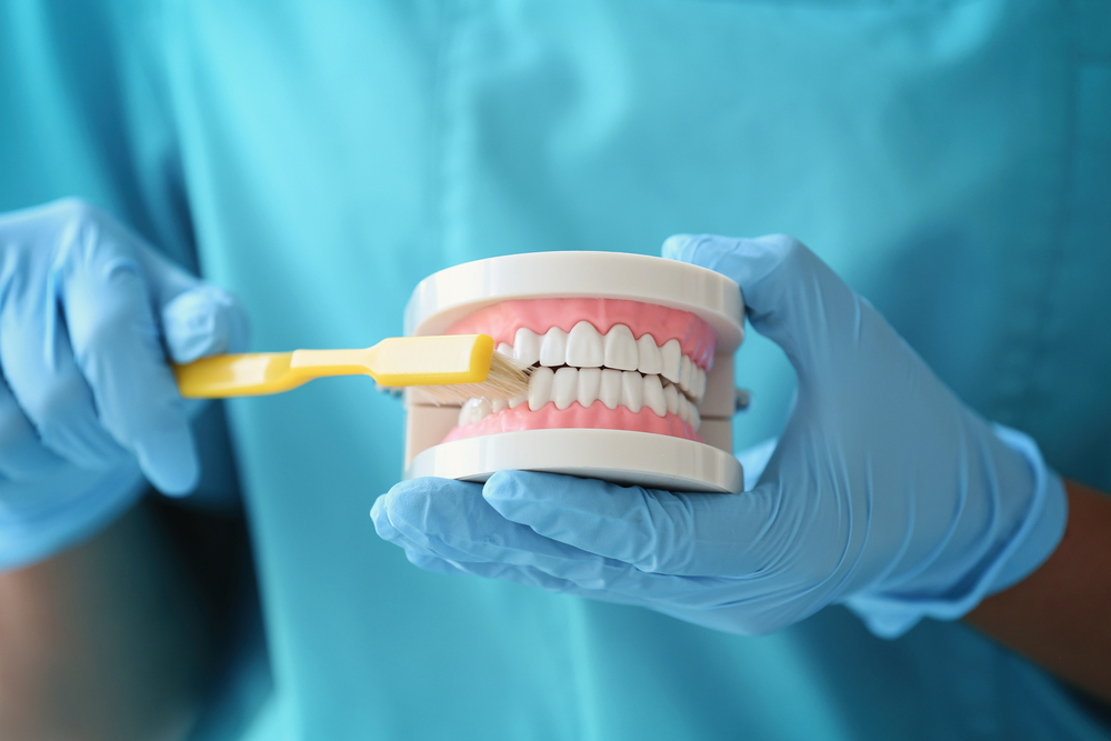 Całościowe leczenie dentystyczne – znajdź drogę do zdrowego i pięknego uśmiechu.