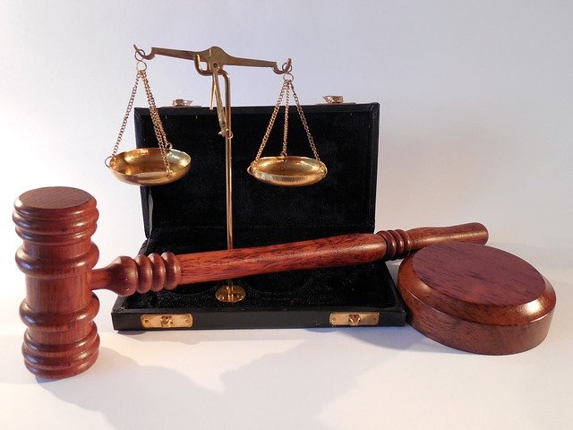 W czym umie nam pomóc radca prawny? W jakich sprawach i w jakich dziedzinach prawa wspomoże nam radca prawny?